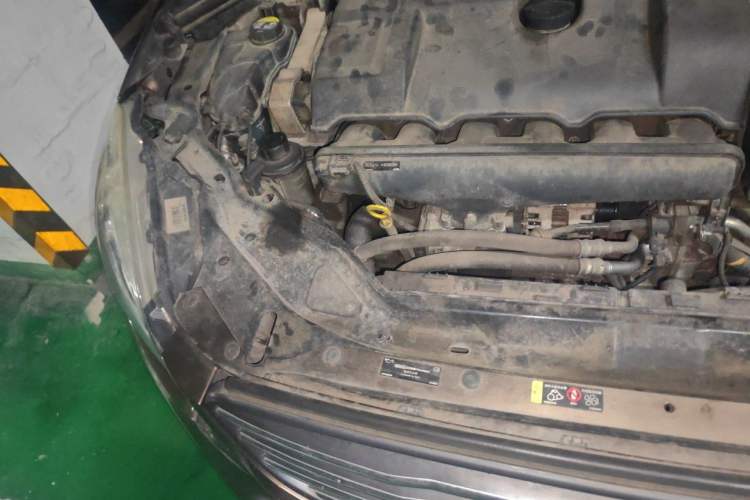 Used Volvo XC60 2015 T6 Zhiyi Edition Right Front Headlight
