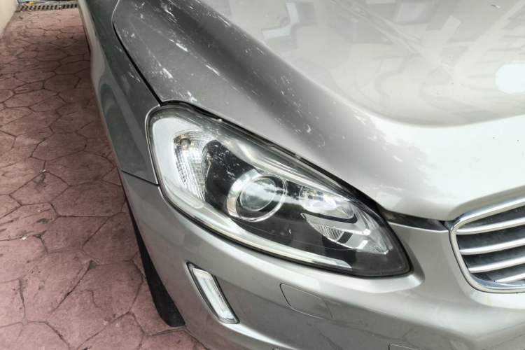 Used Volvo XC60 2015 T5 Smart Upgrade Model Right Front Headlight