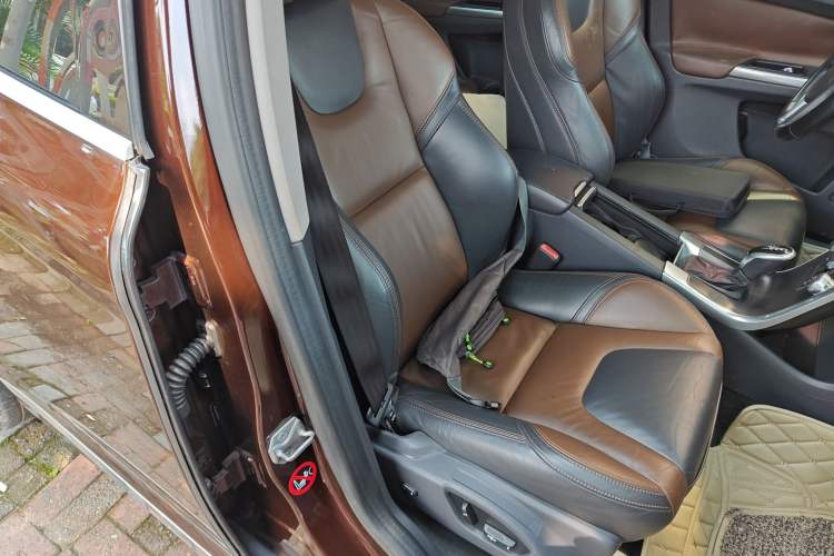 Used Volvo XC60 2015 T6 Zhiyi Edition Right Front Seat