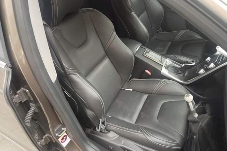 Used Volvo XC60 2015 T5 AWD Zhiyuan Edition Right Front Seat