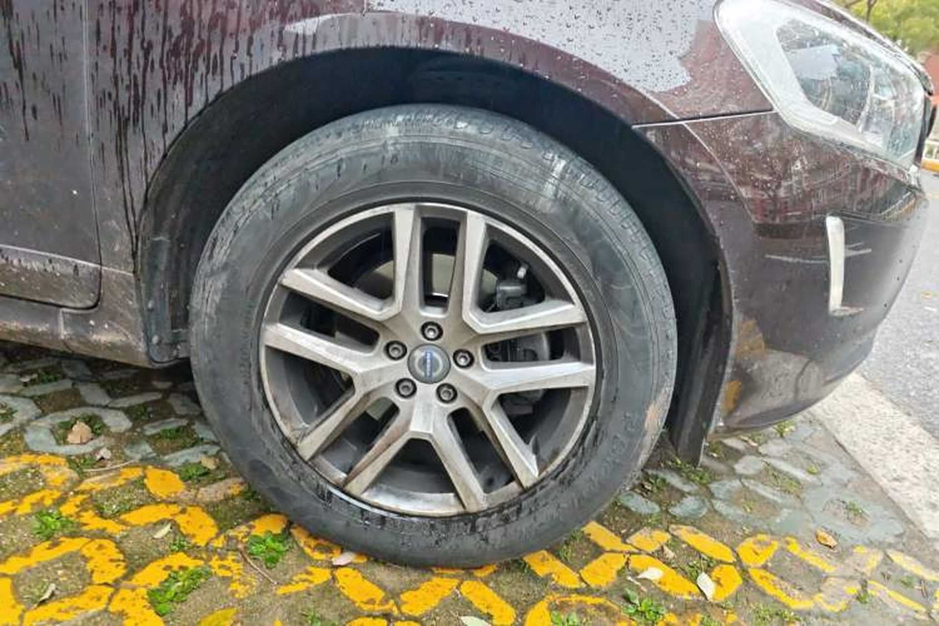Used Volvo XC60 2015 T5 Smart Upgrade Model Right Front Wheel Hub