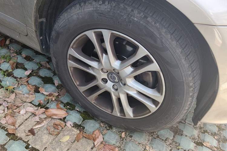Used Volvo XC60 2015 T5 Smart Edition Right Front Wheel Hub
