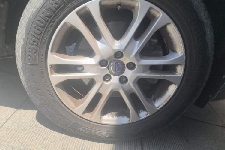 Used Volvo XC60 2015 T5 Smart Upgrade Model Right Front Wheel Hub