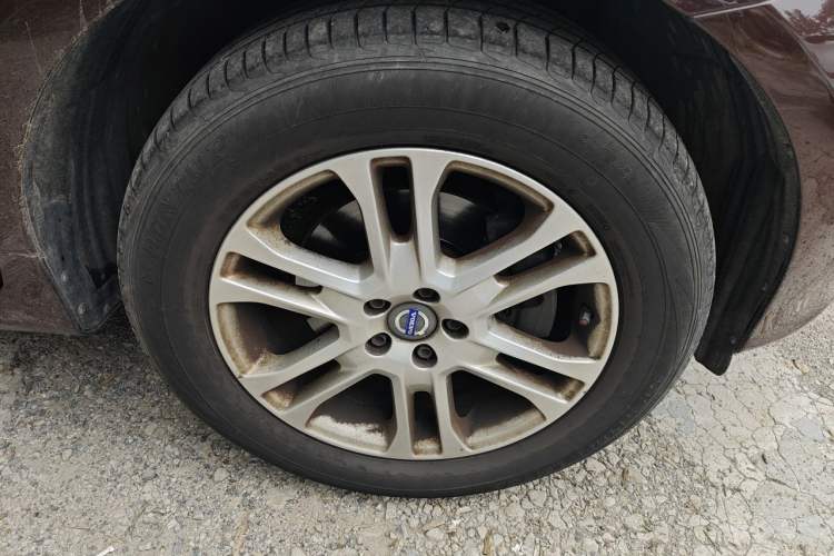 Used Volvo XC60 2015 T5 Smart Upgrade Model Right Front Wheel Hub
