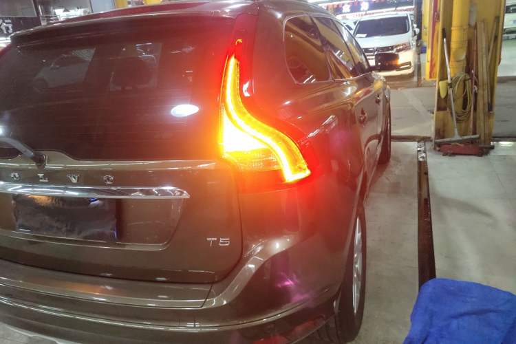 Used Volvo XC60 2015 T5 Zhiyi Edition Right Rear Taillight