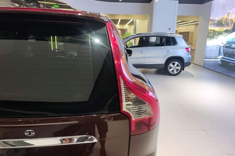 Used Volvo XC60 2015 T5 Smart Upgrade Model Right Rear Taillight