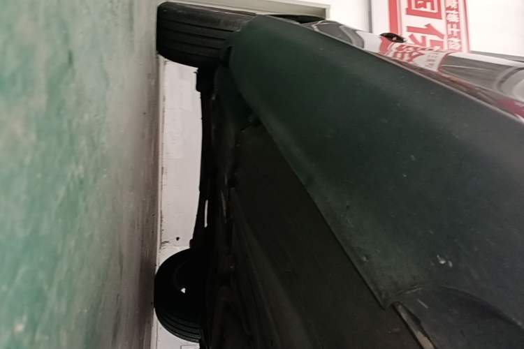 Used Volvo XC60 2015 T5 Smart Edition Right Side Sill