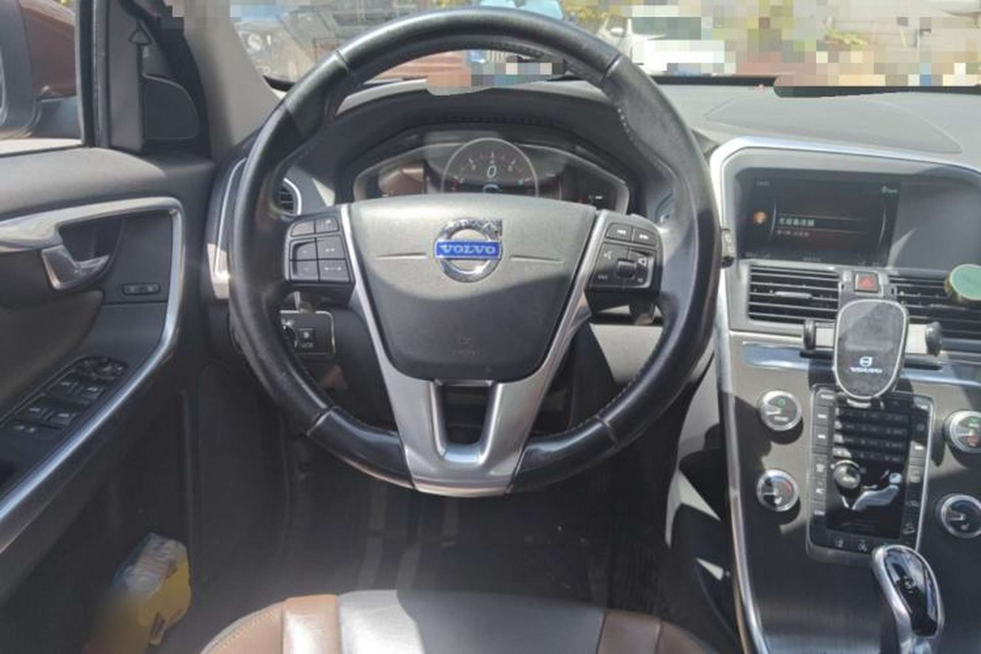 Used Volvo XC60 2015 T5 AWD Smart Drive Edition Steering Wheel