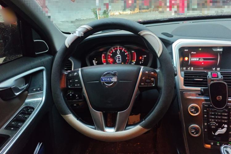 Used Volvo XC60 2015 T5 AWD Zhiyuan Edition Steering Wheel