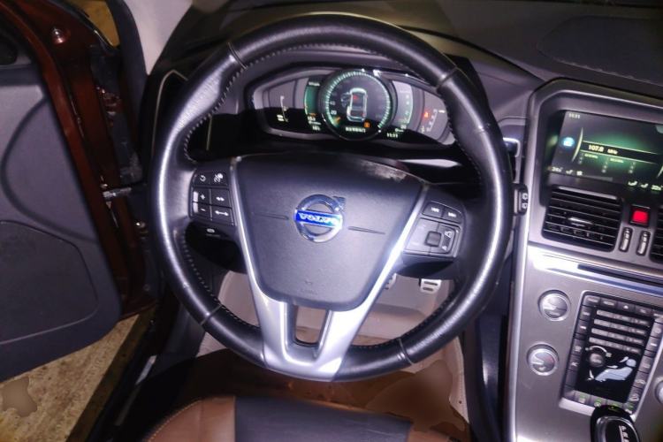 Used Volvo XC60 2015 T5 AWD Zhiyuan Edition Steering Wheel