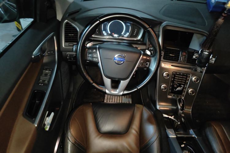 Used Volvo XC60 2015 T6 Zhiya Edition Steering Wheel