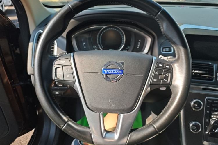 Used Volvo XC60 2015 T6 Zhiyi Edition Steering Wheel