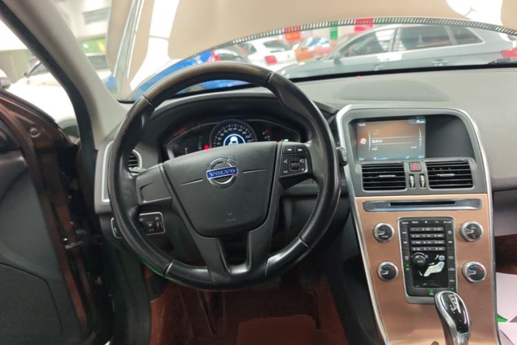 Used Volvo XC60 2015 T5 Smart Edition Steering Wheel