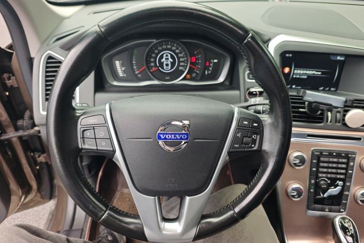 Used Volvo XC60 2015 T5 Smart Upgrade Model Steering Wheel