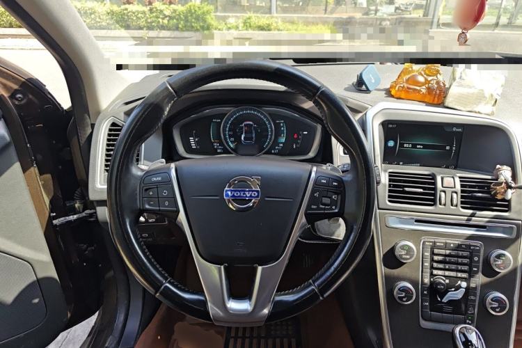 Used Volvo XC60 2015 T6 Zhiyi Edition Steering Wheel