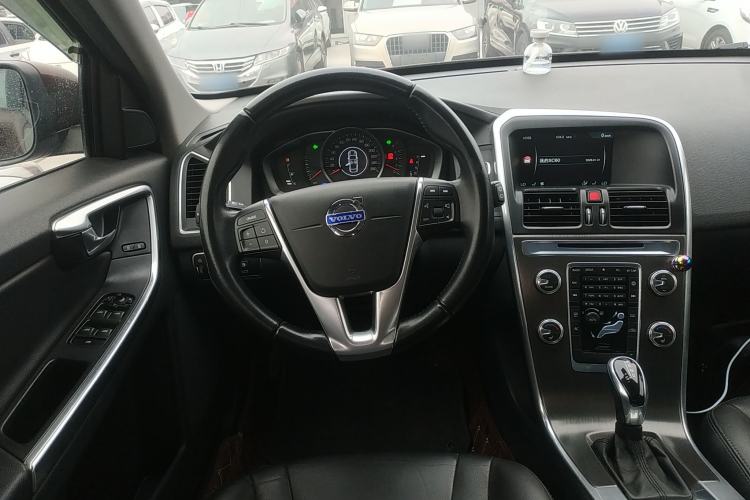 Used Volvo XC60 2015 T5 Zhiyi Edition Steering Wheel