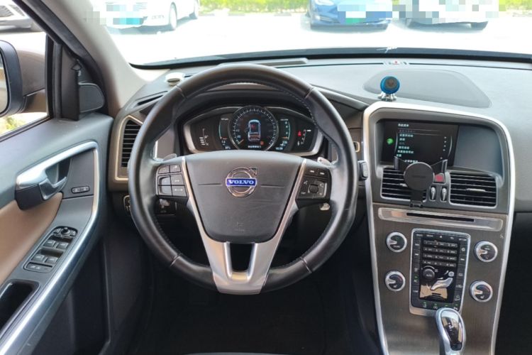 Used Volvo XC60 2015 T5 AWD Smart Drive Edition Steering Wheel