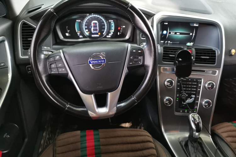 Used Volvo XC60 2015 T5 AWD Zhiyuan Edition Steering Wheel