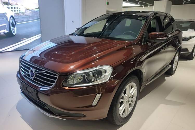 Used Volvo XC60 2015 T5 Smart Upgrade Model Guazi used car, China used car export, Used car for sale, Used cars, Cheapest cars for sale