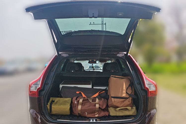 Used Volvo XC60 2015 T5 AWD Zhiyuan Edition Trunk