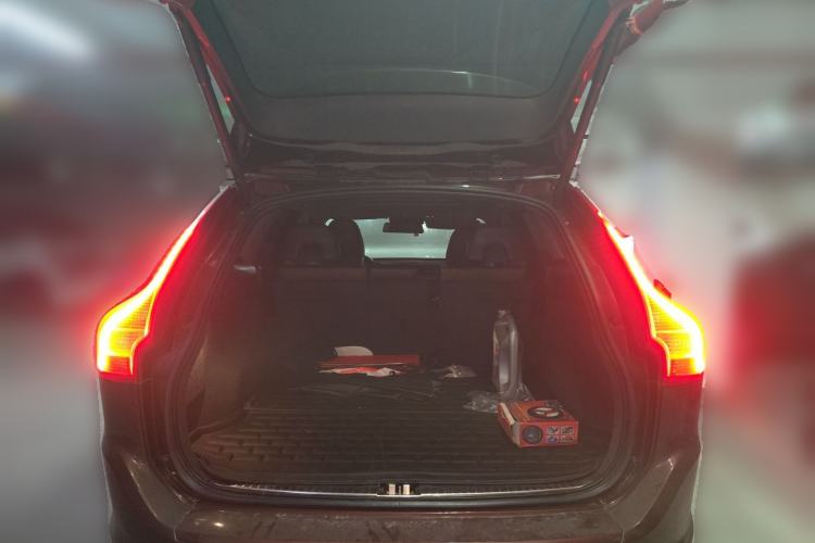 Used Volvo XC60 2015 T6 Zhiyi Edition Trunk