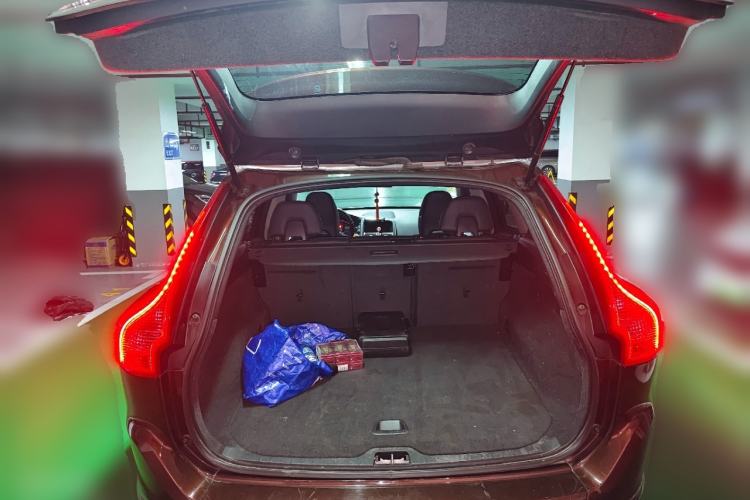 Used Volvo XC60 2015 T5 Smart Upgrade Model Trunk