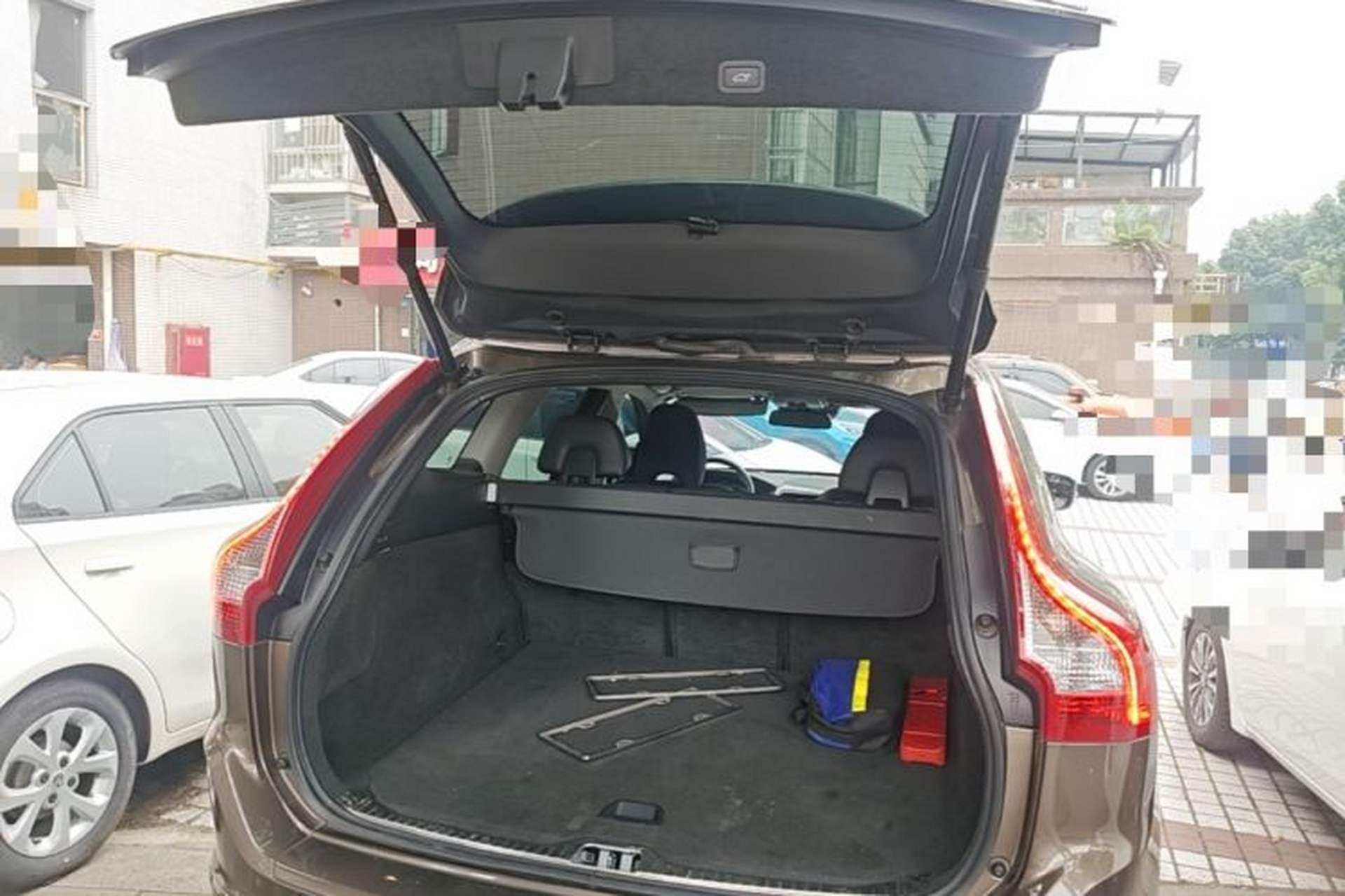 Used Volvo XC60 2015 T5 AWD Smart Drive Edition Trunk