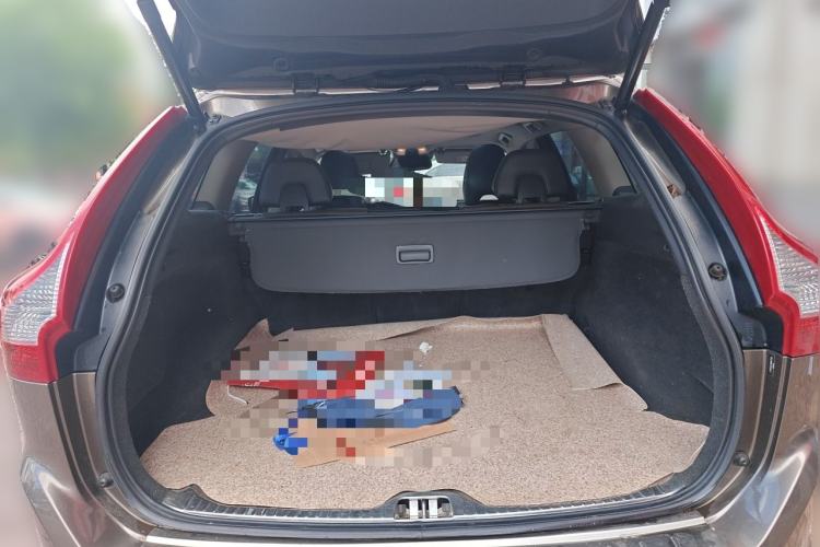 Used Volvo XC60 2015 T5 AWD Zhiyuan Edition Trunk