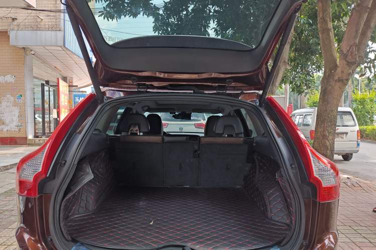 Used Volvo XC60 2015 T6 Zhiyi Edition Trunk