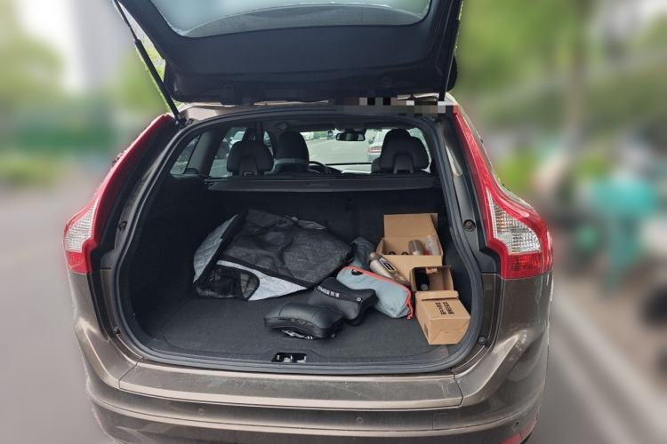Used Volvo XC60 2015 T5 Smart Upgrade Model Trunk