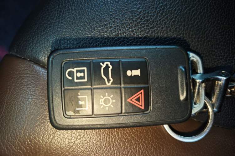 Used Volvo XC60 2015 T5 AWD Smart Drive Edition Vehicle Key