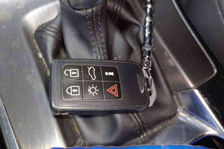 Used Volvo XC60 2015 T5 AWD Smart Drive Edition Vehicle Key