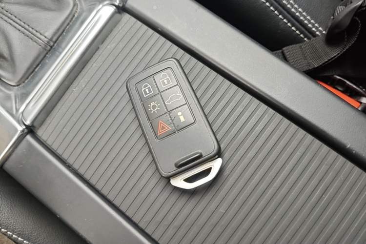 Used Volvo XC60 2015 T5 AWD Smart Drive Edition Vehicle Key
