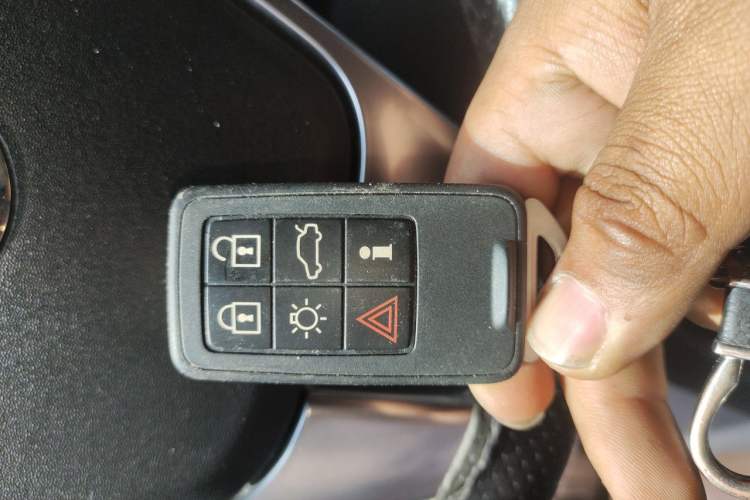 Used Volvo XC60 2015 T5 AWD Zhiyuan Edition Vehicle Key