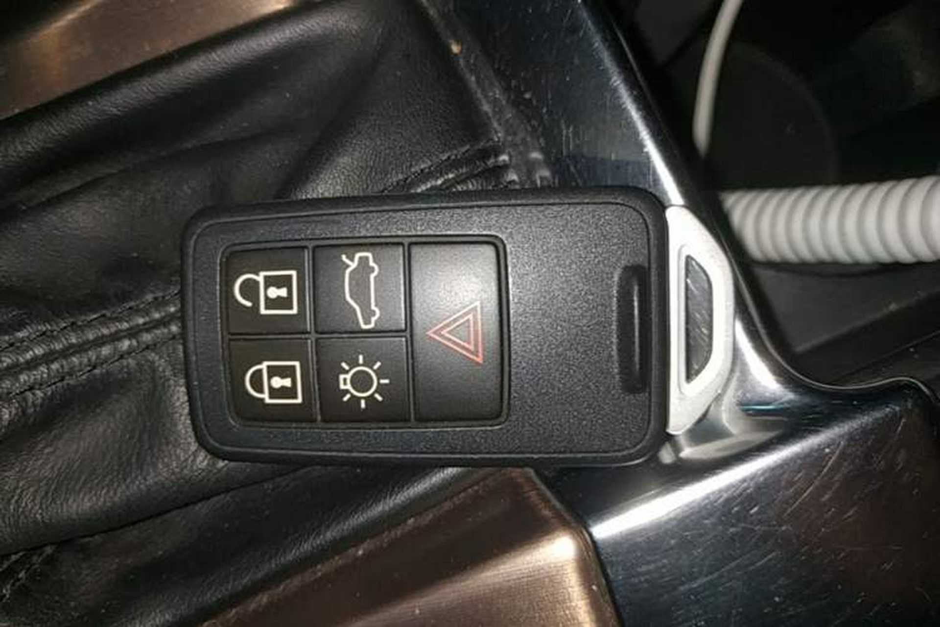 Used Volvo XC60 2015 T5 Smart Upgrade Model Vehicle Key