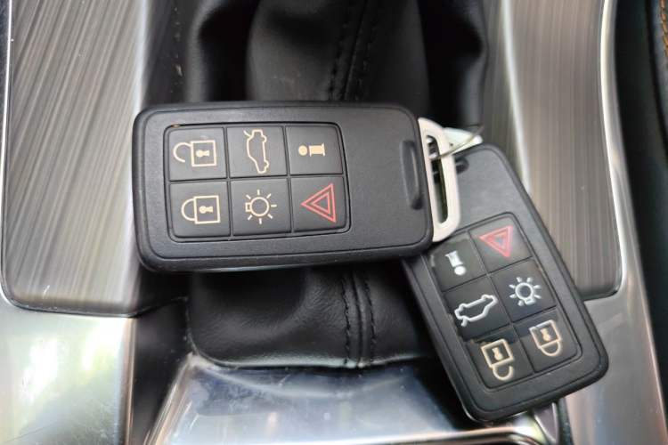 Used Volvo XC60 2015 T5 AWD Zhiyuan Edition Vehicle Key