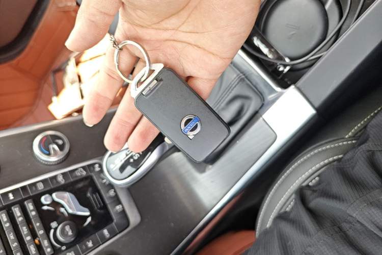 Used Volvo XC60 2015 T5 AWD Smart Drive Edition Vehicle Key