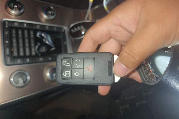 Used Volvo XC60 2015 T5 Smart Upgrade Model Vehicle Key