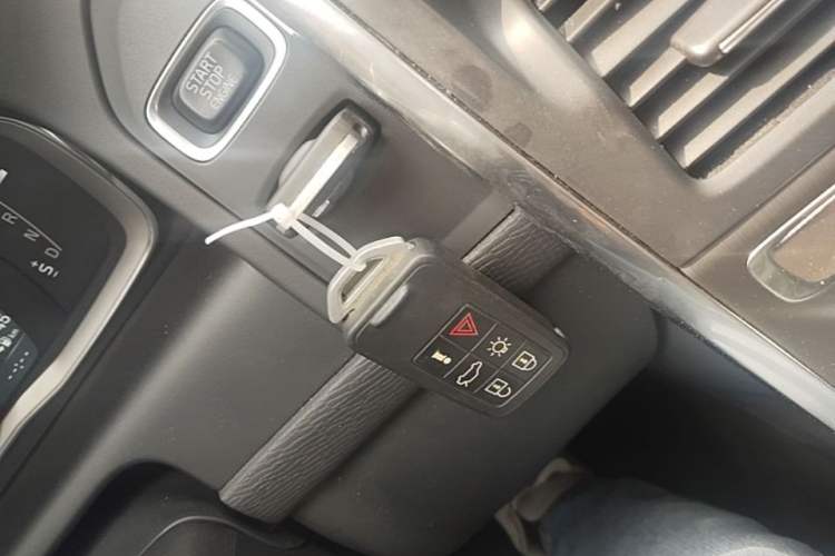 Used Volvo XC60 2015 T5 AWD Zhiyuan Edition Vehicle Key