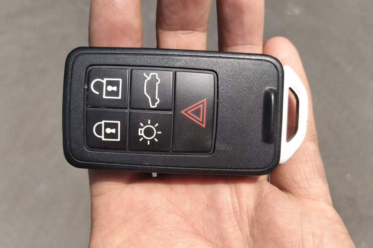 Used Volvo XC60 2015 T5 Smart Edition Vehicle Key