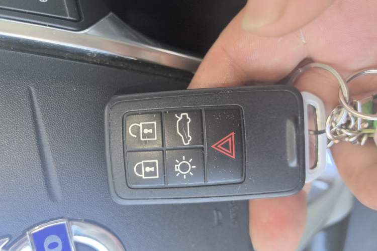 Used Volvo XC60 2015 T5 Smart Upgrade Model Vehicle Key