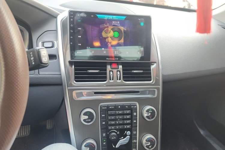 Used Volvo XC60 2015 T5 Smart Upgrade Model Audio And AC Panel