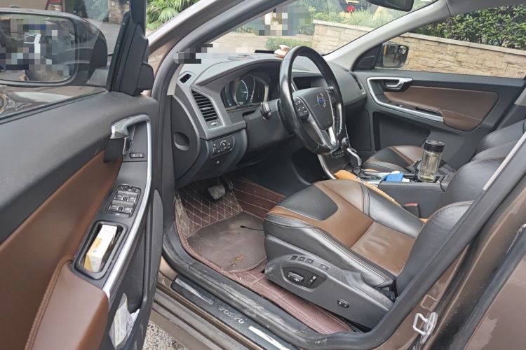 Used Volvo XC60 2015 T5 AWD Zhiyuan Edition Driver Seat
