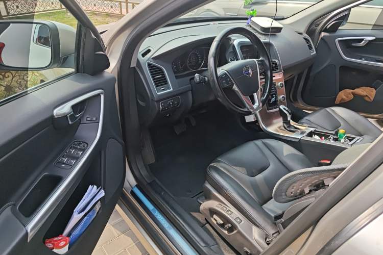 Used Volvo XC60 2015 T5 Smart Upgrade Model Driver Seat