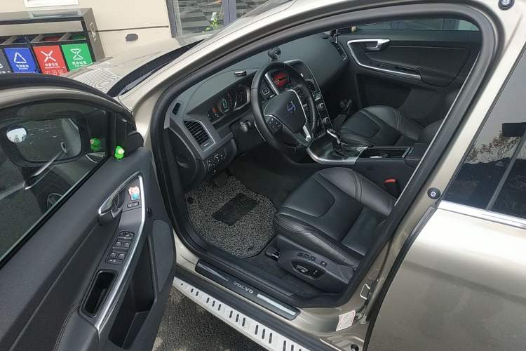 Used Volvo XC60 2015 T5 Zhiya Edition Driver Seat