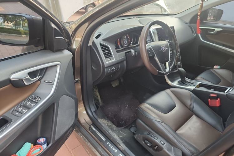 Used Volvo XC60 2015 T5 Smart Upgrade Model Driver Seat