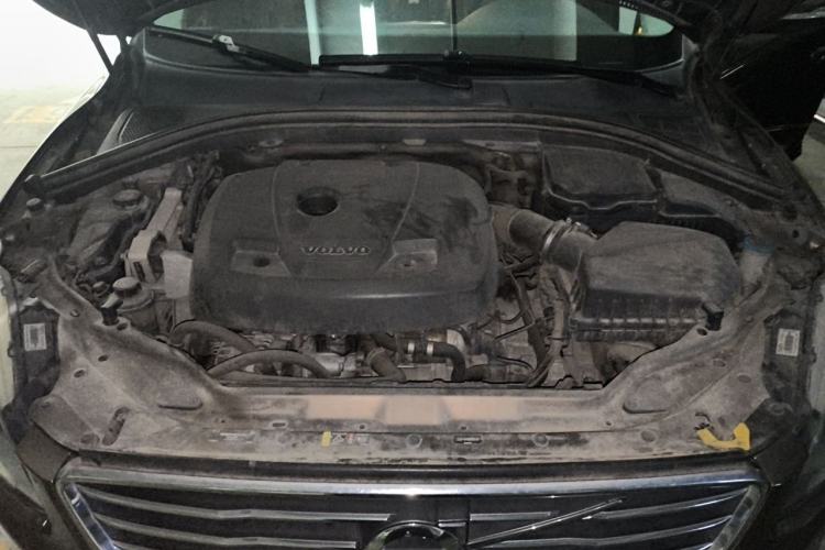 Used Volvo XC60 2015 T5 Smart Upgrade Model Engine Bay