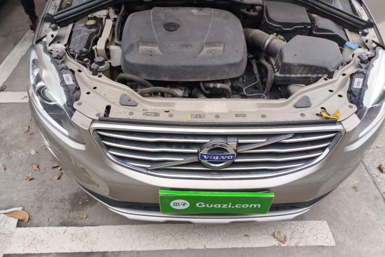 Used Volvo XC60 2015 T5 Smart Upgrade Model Engine Bay