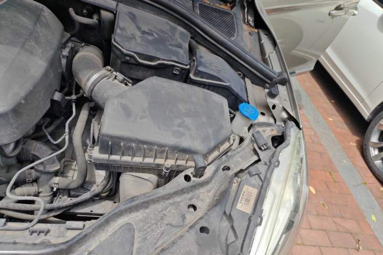 Used Volvo XC60 2015 T5 Zhiya Edition Engine Bay Left