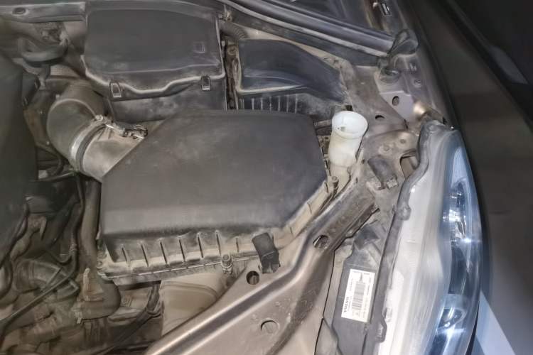 Used Volvo XC60 2015 T5 Smart Upgrade Model Engine Bay Left